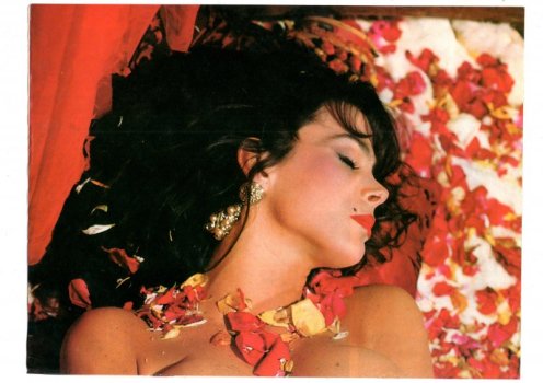 REVISTA VEA 23 CARLA BARZOTTI (GRACIAS A WTAJA) (8).jpg