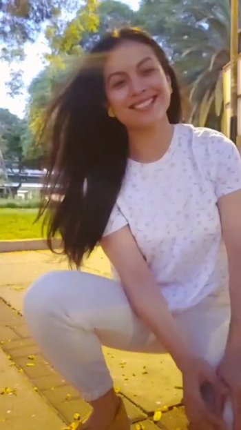 Screenshot_20210102-204703_Video Player.jpg