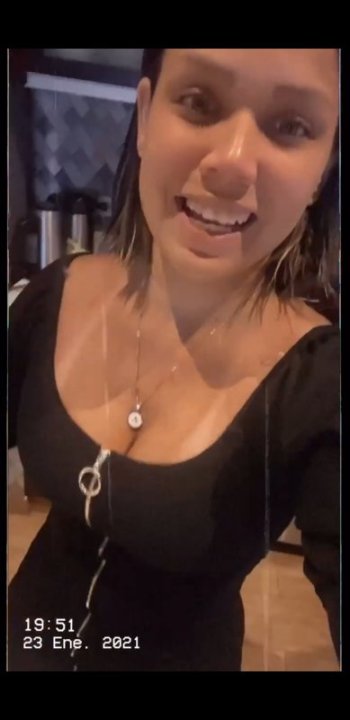 Screenshot_20210123-221247_Video Player.jpg