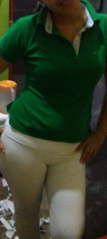 la camarera t (1).jpeg