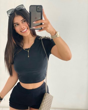 valeriaroggero_1442998782141099470968206416227301629742444n.jpg valeriaroggero_1442998782141099470968206416227301629742444n.jpg