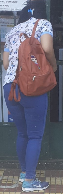 jov vene culona jm (6).jpg