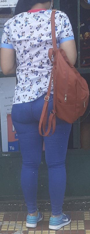 jov vene culona jm (8).jpg