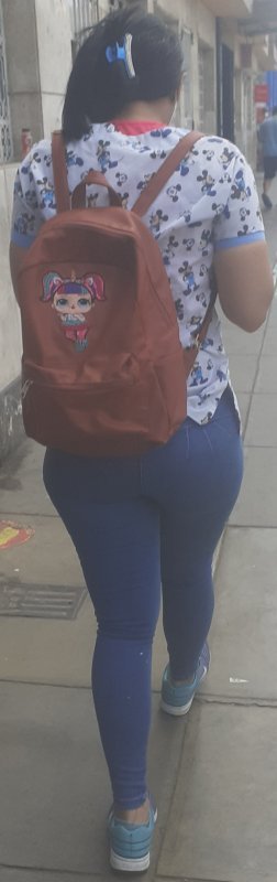 jov vene culona jm (9).jpg