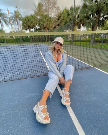 Photo by Macarena Velez on February (1).jpg