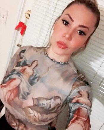 Photo by Alejandra Pascucci on October.jpg