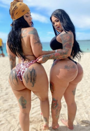 Nya and Una OFs 08.jpg