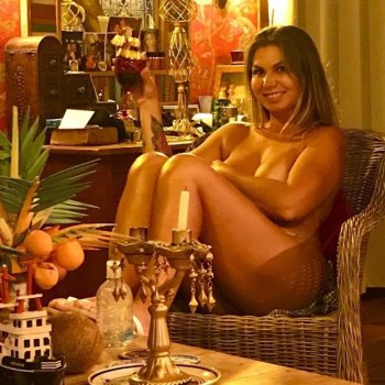 689_1000.jpg 689_1000.jpg