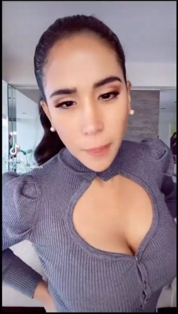 Screenshot_20210712-075028_Instagram Lite.jpg