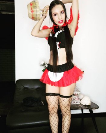 karlizz caperucita.jpg