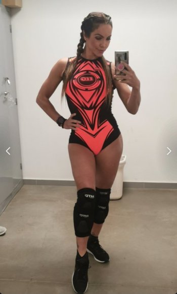 Screenshot_20210807-064422_Instagram Lite.jpg