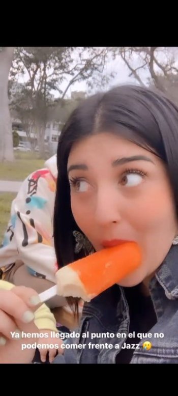 Screenshot_20211022-200620_Slow Motion Video Zoom Player.jpg