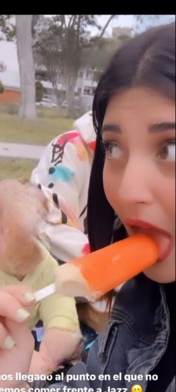 Screenshot_20211022-200334_Slow Motion Video Zoom Player.jpg