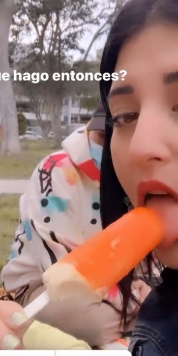 Screenshot_20211022-200917_Slow Motion Video Zoom Player.jpg