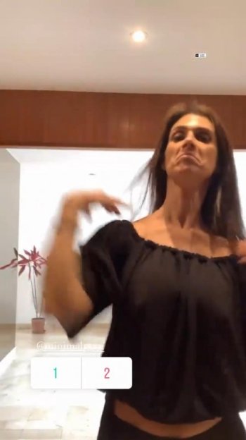 vanessasabaoficial (2).jpg