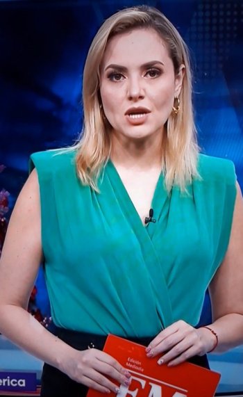 Screenshot_20211201-133449_Video Player.jpg