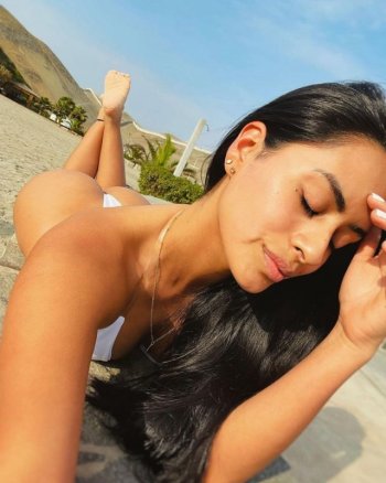 WhatsApp Image 2021-12-13 at 09.12.55 (1).jpeg