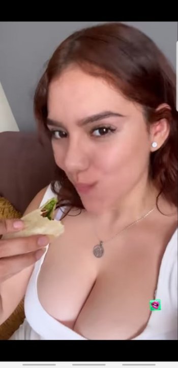 Screenshot_20211212-212215_Facebook.jpg Screenshot_20211212-212215_Facebook.jpg