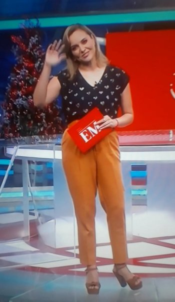 Screenshot_20211214-145455_Video Player.jpg