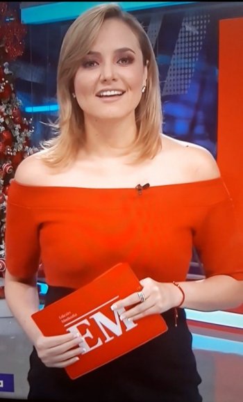 Screenshot_20211215-133928_Video Player.jpg