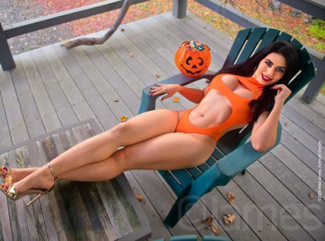 Screenshot 2022-01-11 at 07-18-14 Rebel Doll ( rebeldollpinup) • Fotos y vídeos de Instagram.png