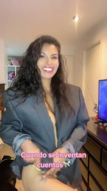 stephanyorue (7).jpg stephanyorue (7).jpg