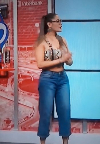 Screenshot_20220130-133832_Video Player.jpg