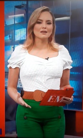 Screenshot_20220203-130116_Video Player.jpg