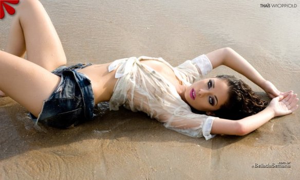 Thaís Wioppiold - wallpaper 1175 - 1280X768.jpg