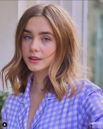 Screenshot 2022-02-09 at 00-32-01 Clara Galle.png