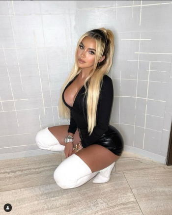 Alexa Dellanos 13.png Alexa Dellanos 13.png