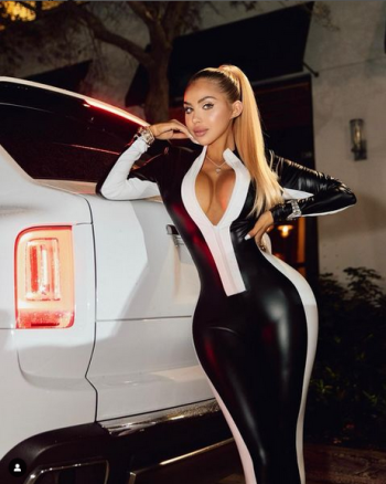 Alexa Dellanos 17.png Alexa Dellanos 17.png