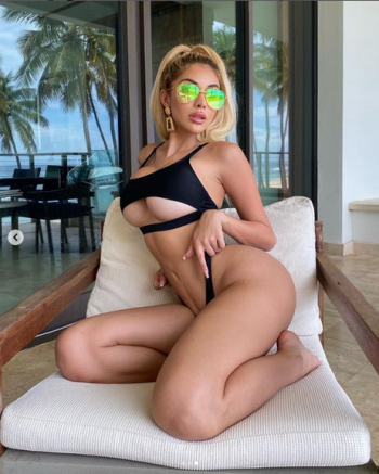 Alexa Dellanos 38.png Alexa Dellanos 38.png