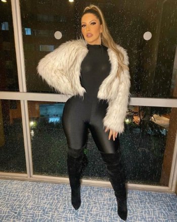 Alexandra MVP 02.jpg