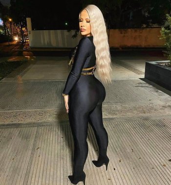 Alexandra MVP 05.jpg