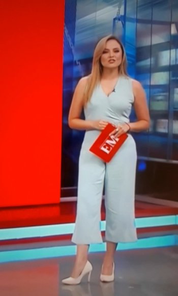 Screenshot_20220215-160543_Video Player.jpg