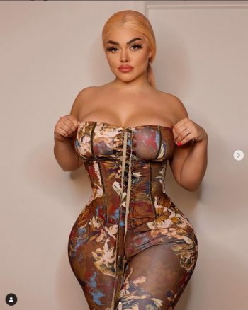 Emily Regina 21.jpg Emily Regina 21.jpg