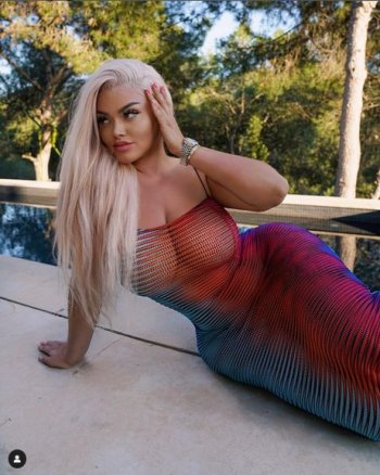 Emily Regina 30.jpg Emily Regina 30.jpg