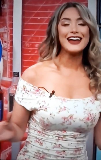 Screenshot_20220217-211931_Video Player.jpg