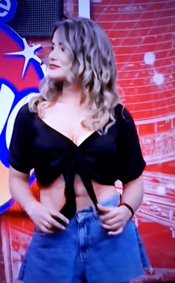 Screenshot_20220221-201445_Video Player.jpg