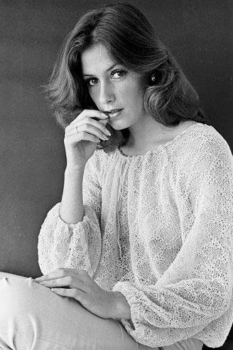 Pilar Brescia joven.jpg