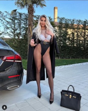 (@missteclye) � Fotos y videos de Instagram - Google Chrome_Snap_059.jpg