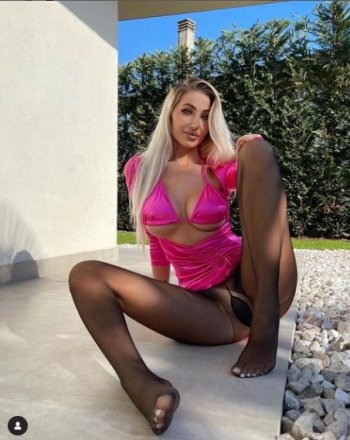 (@missteclye) � Fotos y videos de Instagram - Google Chrome_Snap_091.jpg