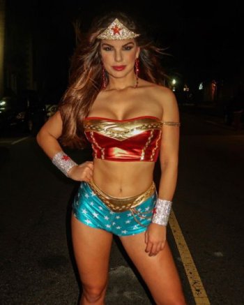 Victoria Vesce, J.D. (@victoriavesce) � Fotos y videos de Instagram - Google Chrome_Snap_042.jpg Victoria Vesce, J.D. (@victoriavesce) � Fotos y videos de Instagram - Google Chrome_Snap_042.jpg