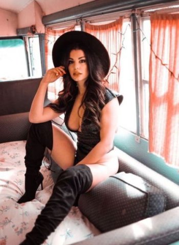 Victoria Vesce, J.D. (@victoriavesce) � Fotos y videos de Instagram - Google Chrome_Snap_049.jpg Victoria Vesce, J.D. (@victoriavesce) � Fotos y videos de Instagram - Google Chrome_Snap_049.jpg