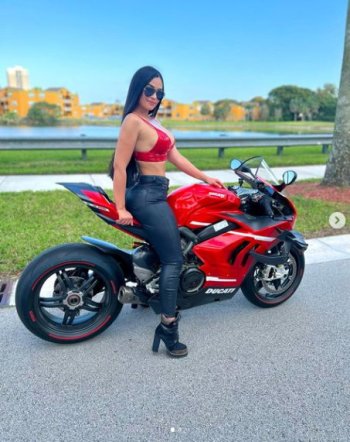 MaR1anny (@marianny1616) � Fotos y videos de Instagram - Google Chrome_Snap_120.jpg