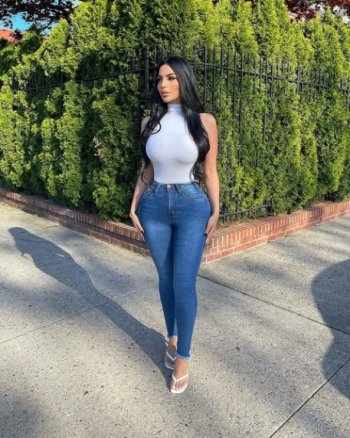 Kathleen Molina (@kathleenmolina_) � Fotos y videos de Instagram - Google Chrome_Snap_051.jpg