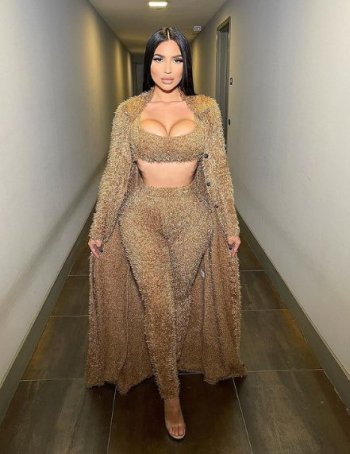 Kathleen Molina (@kathleenmolina_) � Fotos y videos de Instagram - Google Chrome_Snap_060.jpg