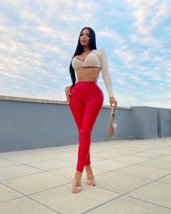 Kathleen Molina (@kathleenmolina_) � Fotos y videos de Instagram - Google Chrome_Snap_065.jpg