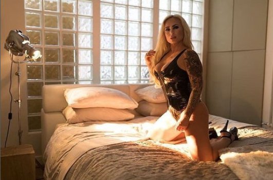 Taylor Jax (@taylorjaxukbackup) � Fotos y videos de Instagram - Google Chrome_Snap_035.jpg